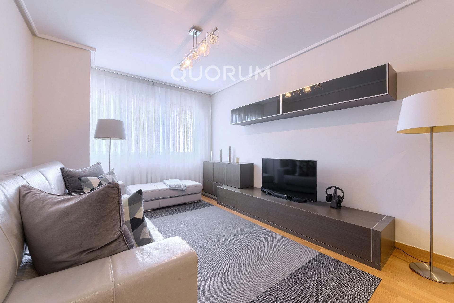 Sala de estar de Piso en venta en Barakaldo  con Calefacción, Trastero y Balcón