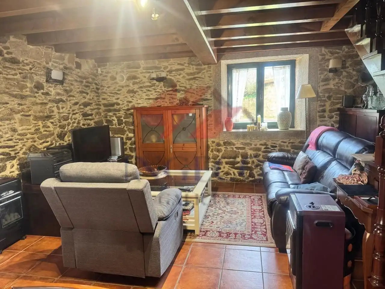 Casa rústica amb terrassa en venda a Leduzo, imagen 11