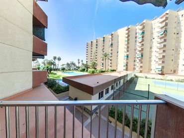 Mini appartamento con balcone in vendita a Paseo Reina Sofía 3