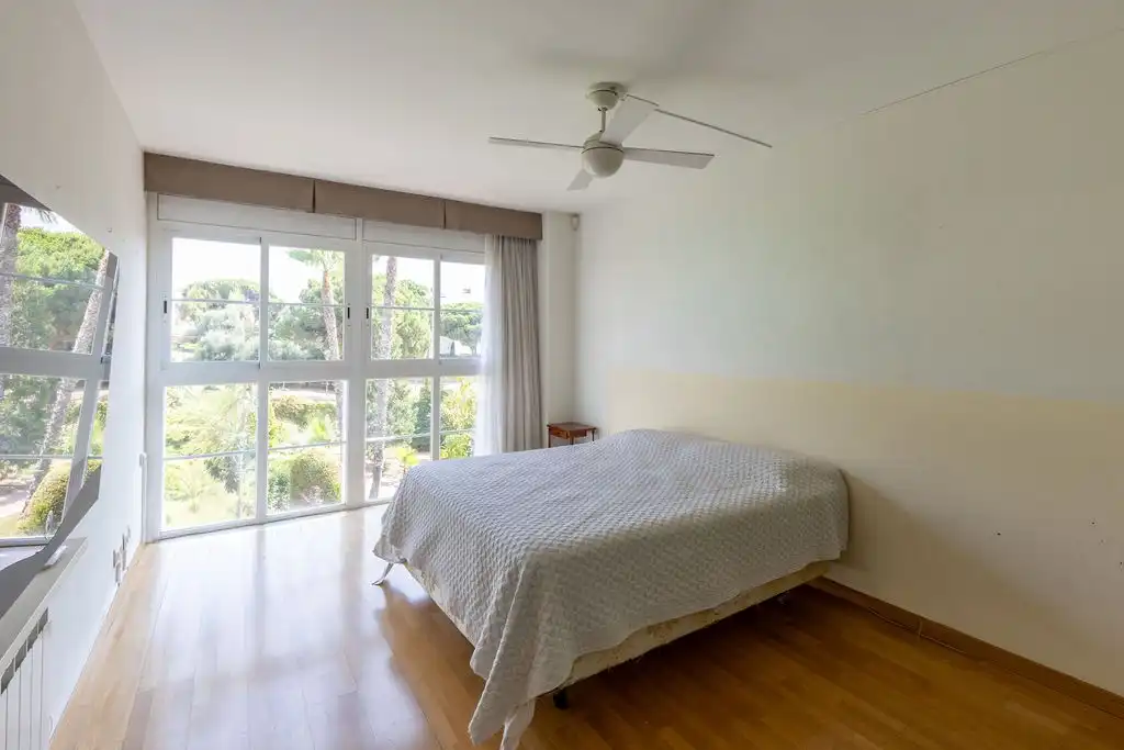 Schlafzimmer von Wohnung zur Miete in Sant Andreu de Llavaneres mit Schwimmbad