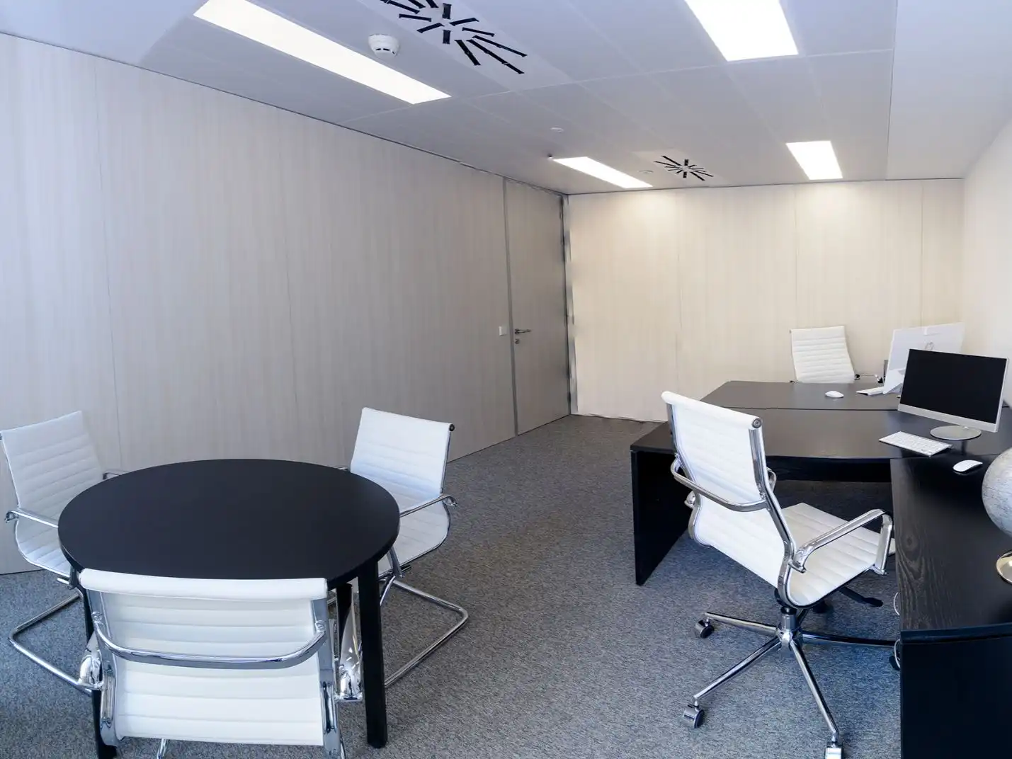 Office for rent in Madrid  with Air Conditioner, Heating and Furnished