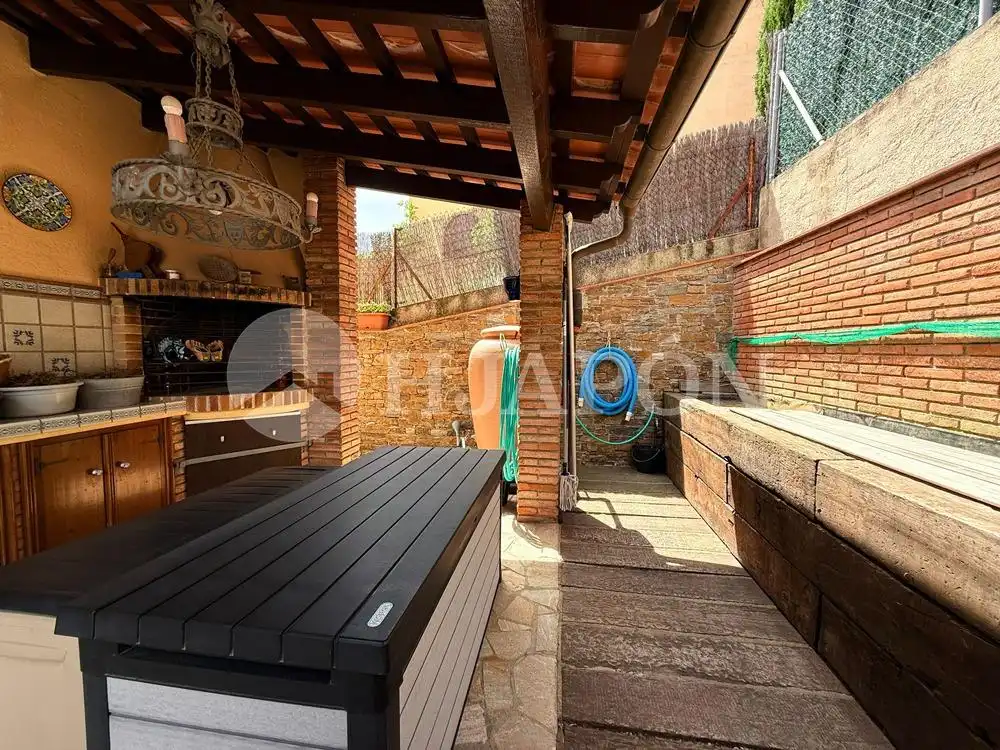 Terrassa de Casa o xalet en venda en Teià amb Calefacció, Jardí privat i Terrassa