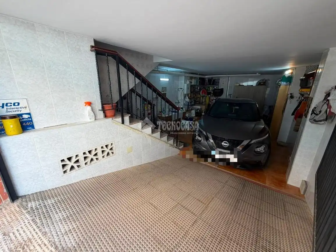 Pis en venda en Jaén amb Aire condicionat, Terrassa i Moblat