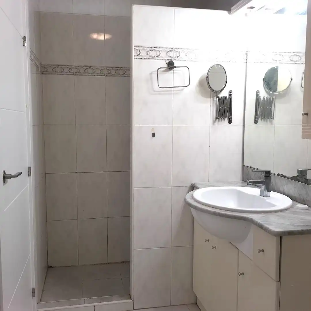 Badezimmer von Dachboden zum Verkauf in Granollers