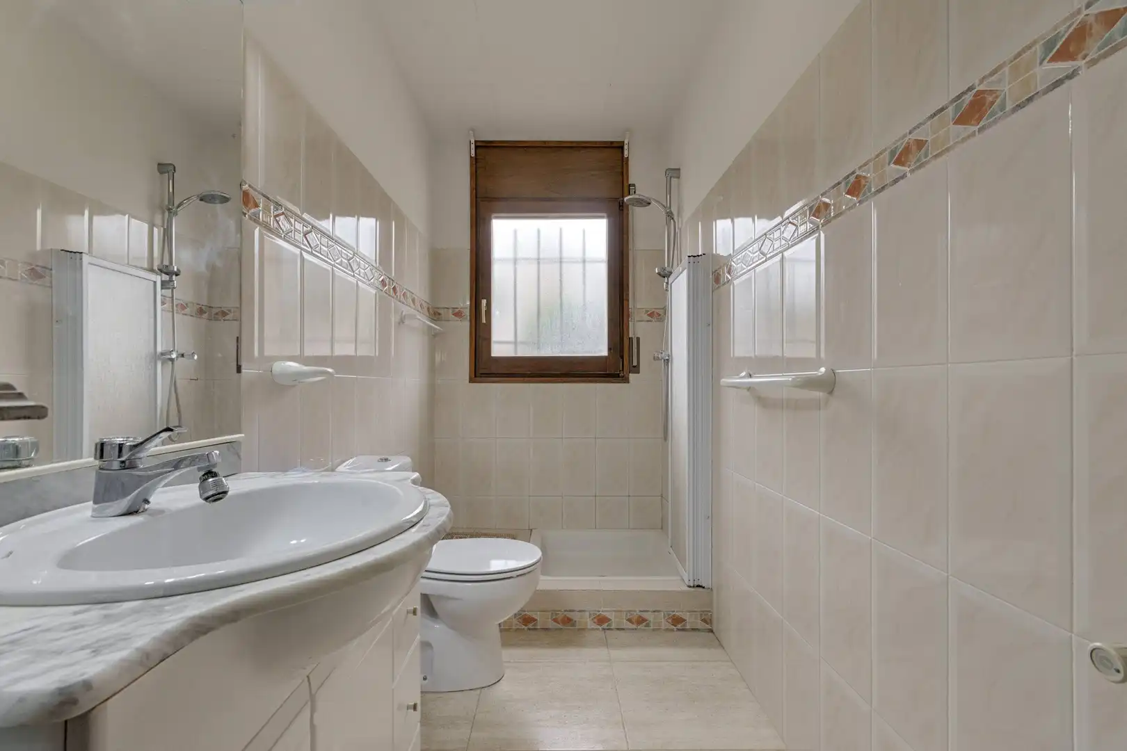 Bathroom of Houses for sale in Roses  with Private garden, Terrace and Swimming Pool