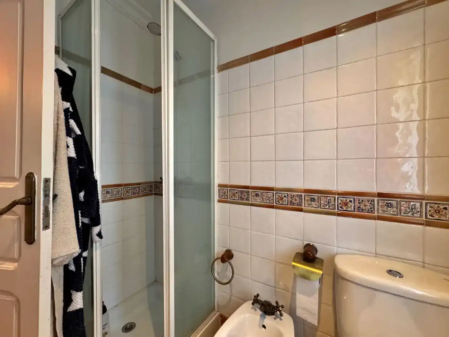 Bany de Pis en venda en Madrid amb Aire condicionat, Jardí privat i Parquet