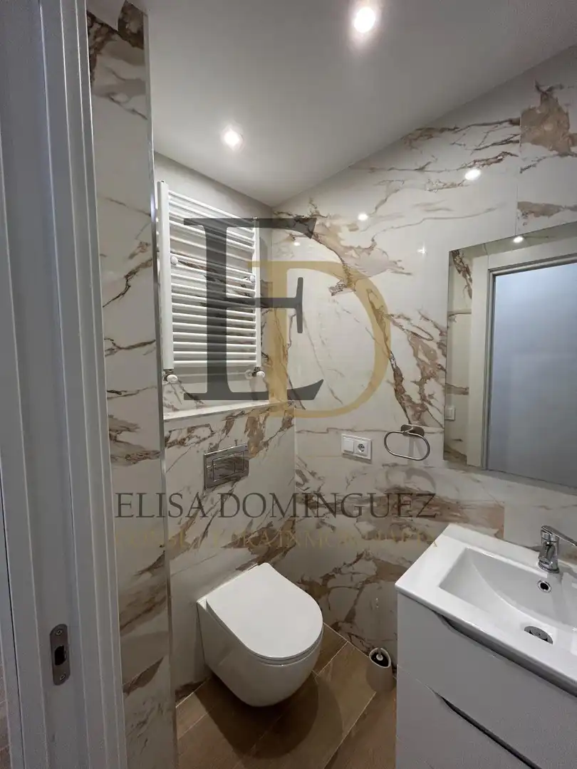 Badezimmer von Wohnung zur Miete in Salamanca mit Heizung, Möbliert und Balkon