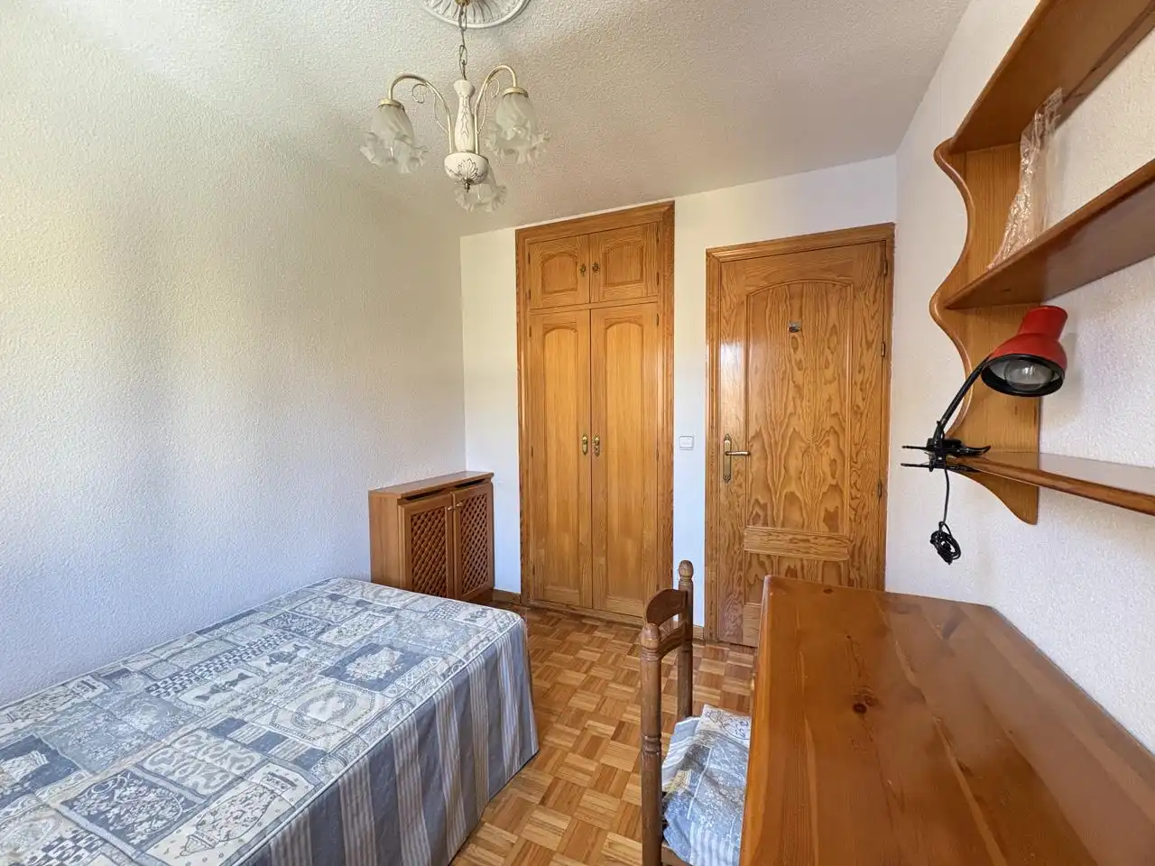 Dormitori de Casa o xalet de lloguer en Collado Villalba amb Calefacció, Jardí privat i Parquet