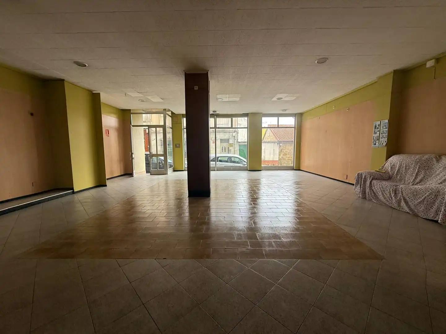 Commercial properties for sale in Boiro