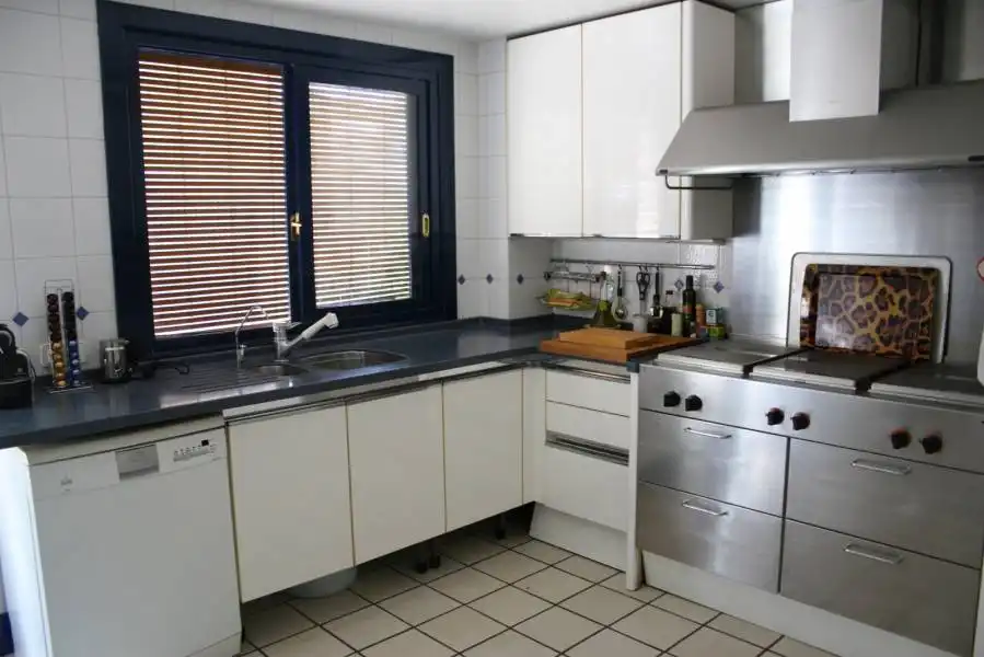 Chalet con piscina en venta en Garbinet - Vistahermosa, imagen 13