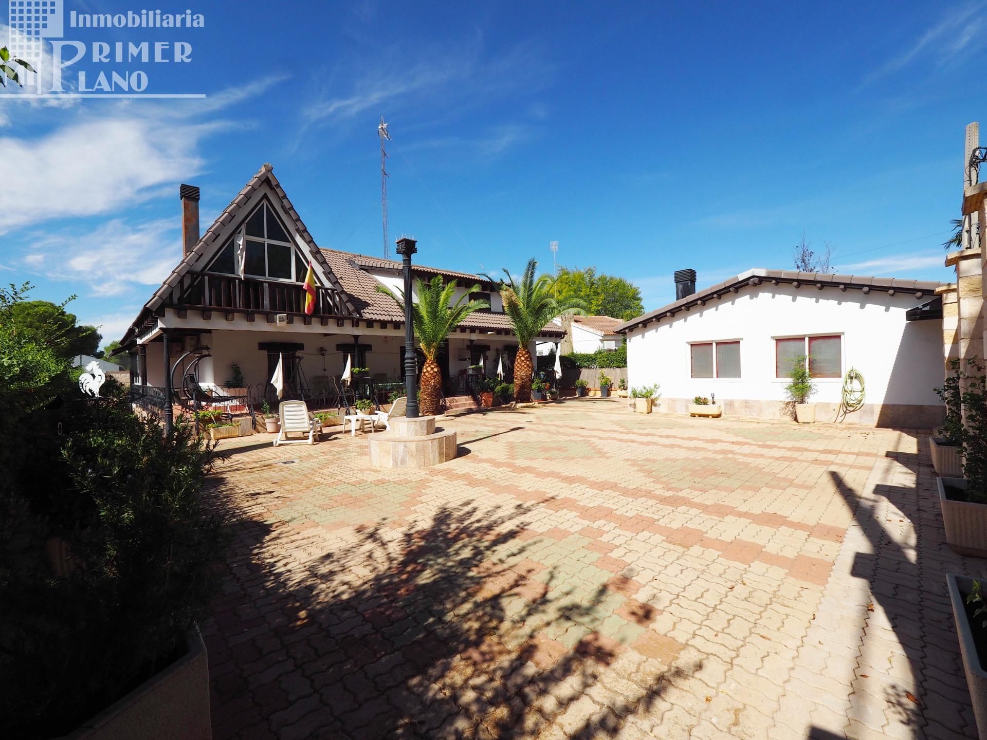 Casa o chalet en venta en Tomelloso con Aire acondicionado, Calefacción y Jardín privado