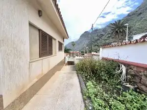 Exterior view of Houses for sale in San Cristóbal de la Laguna  with Private garden, Storage room and Swimming Pool