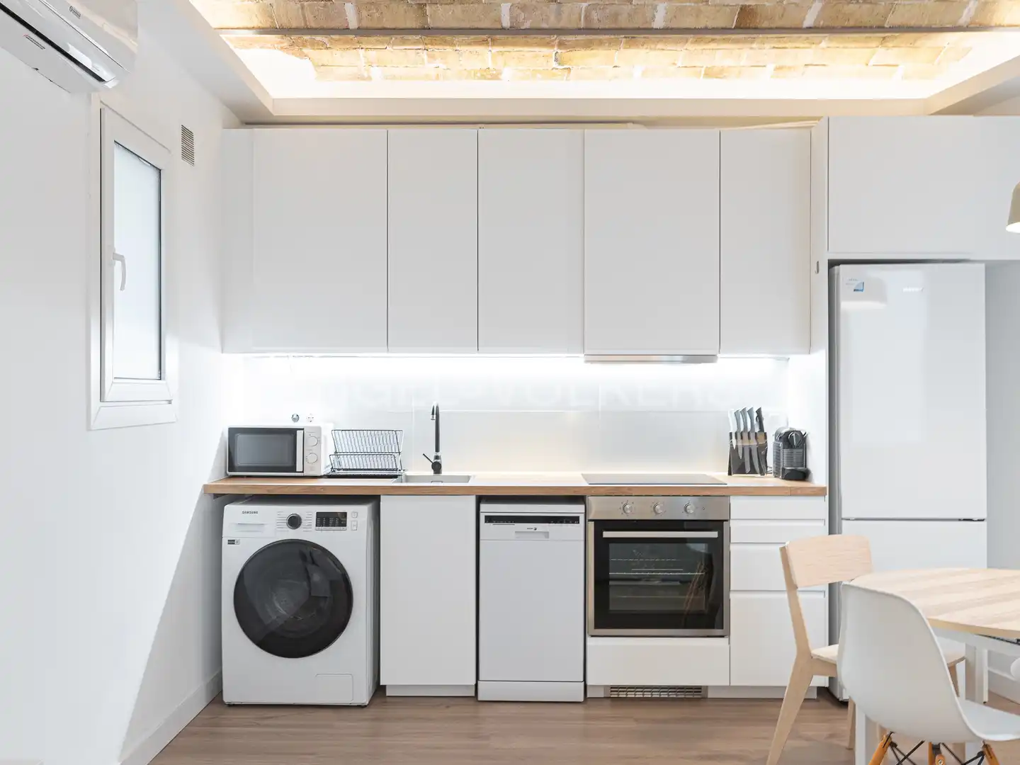 Kitchen of Flat for rent in Barcelona  with Air Conditioner, Heating and Furnished