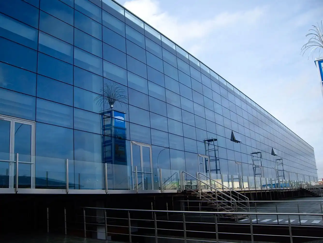 Vista exterior de Oficina de alquiler en Carbajosa de la Sagrada con Aire acondicionado