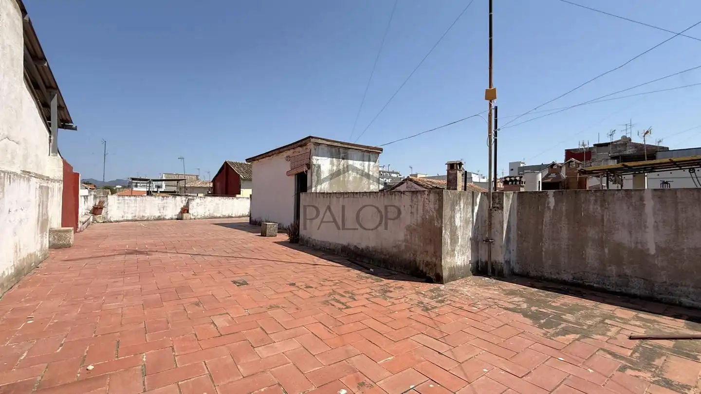 Vista exterior de Casa o chalet en venta en Carcaixent con Aire acondicionado, Terraza y Trastero