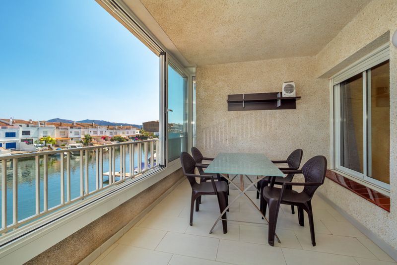 Terrassa de Apartament en venda en Empuriabrava amb Terrassa