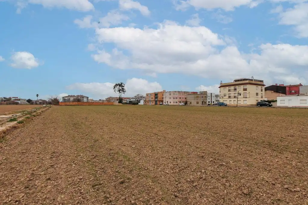 Wohnbaugrundstück zum Verkauf in Carrer Aube, imagen 5