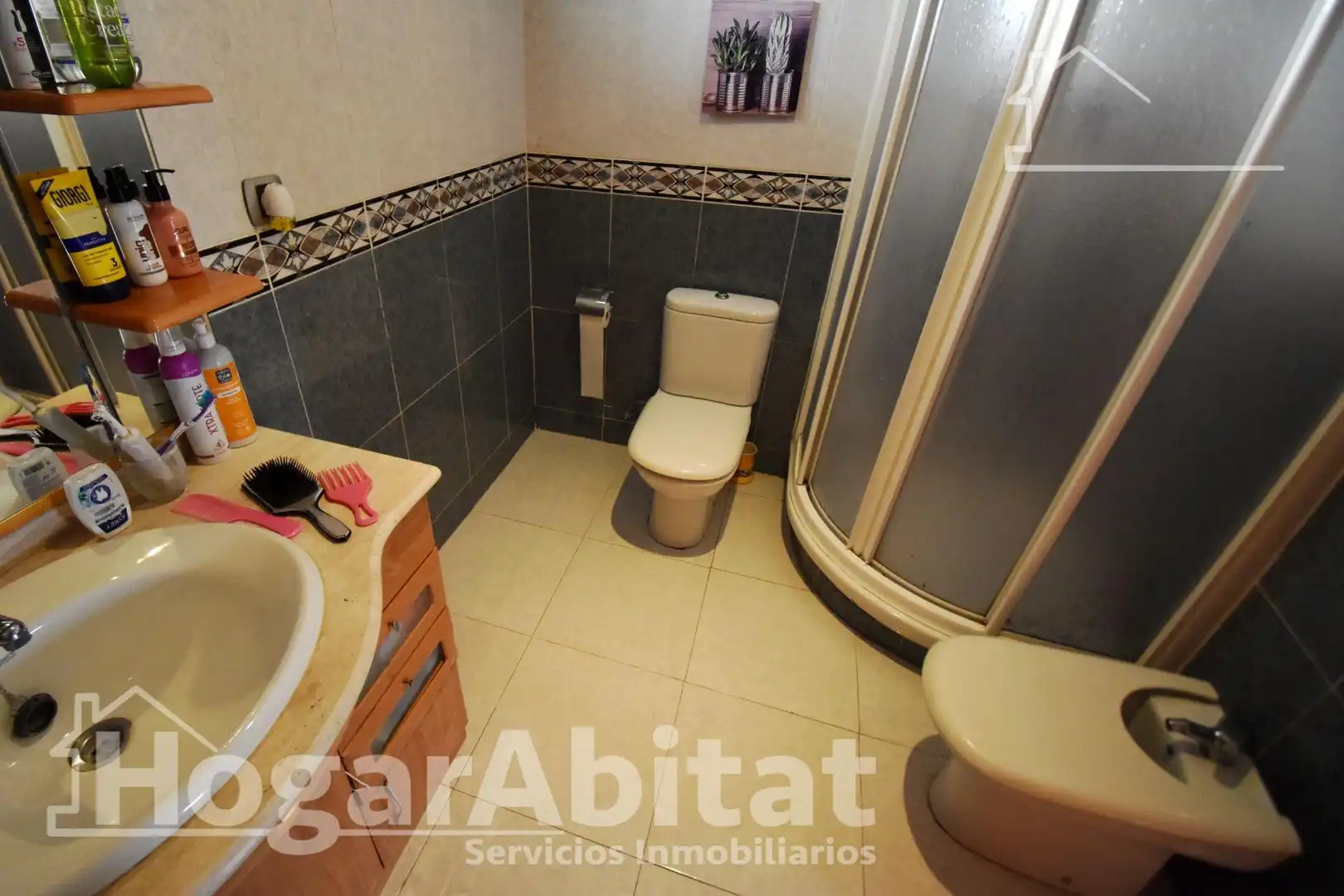 Badezimmer von Haus oder Chalet zum Verkauf in Castellón de la Plana / Castelló de la Plana mit Klimaanlage, Privatgarten und Terrasse