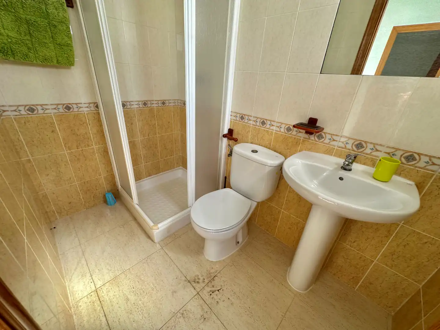 Badezimmer von Dachboden zum Verkauf in Guardamar del Segura mit Klimaanlage, Heizung und Terrasse