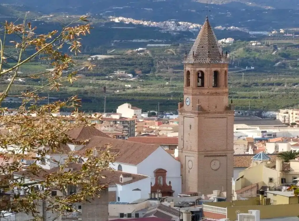 Vista exterior de Piso en venta en Vélez-Málaga con Calefacción y Terraza