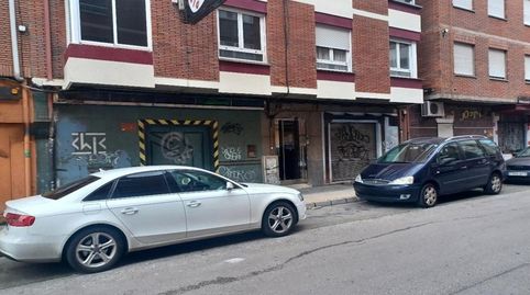 Foto 2 de Piso en venta en Flores de Sil - La Placa, Ponferrada