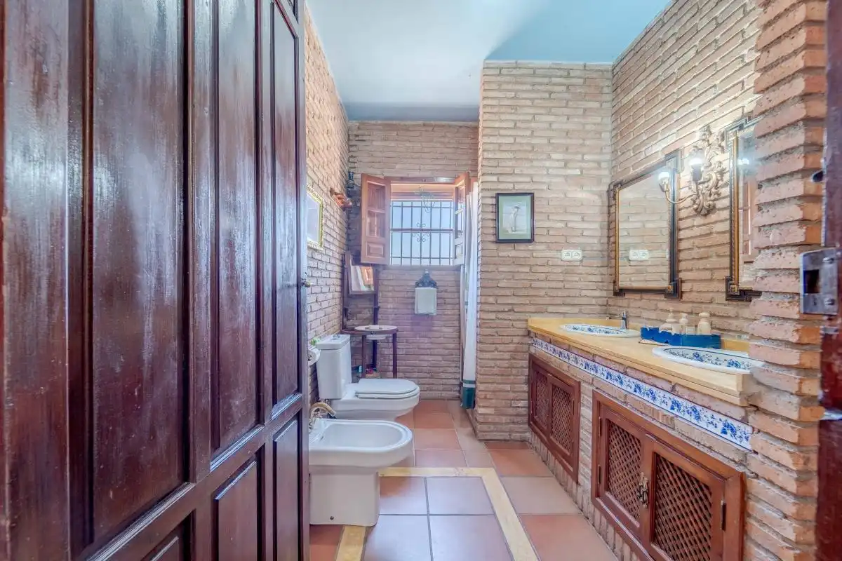Baño de Finca rústica en venta en Antequera con Aire acondicionado, Calefacción y Jardín privado