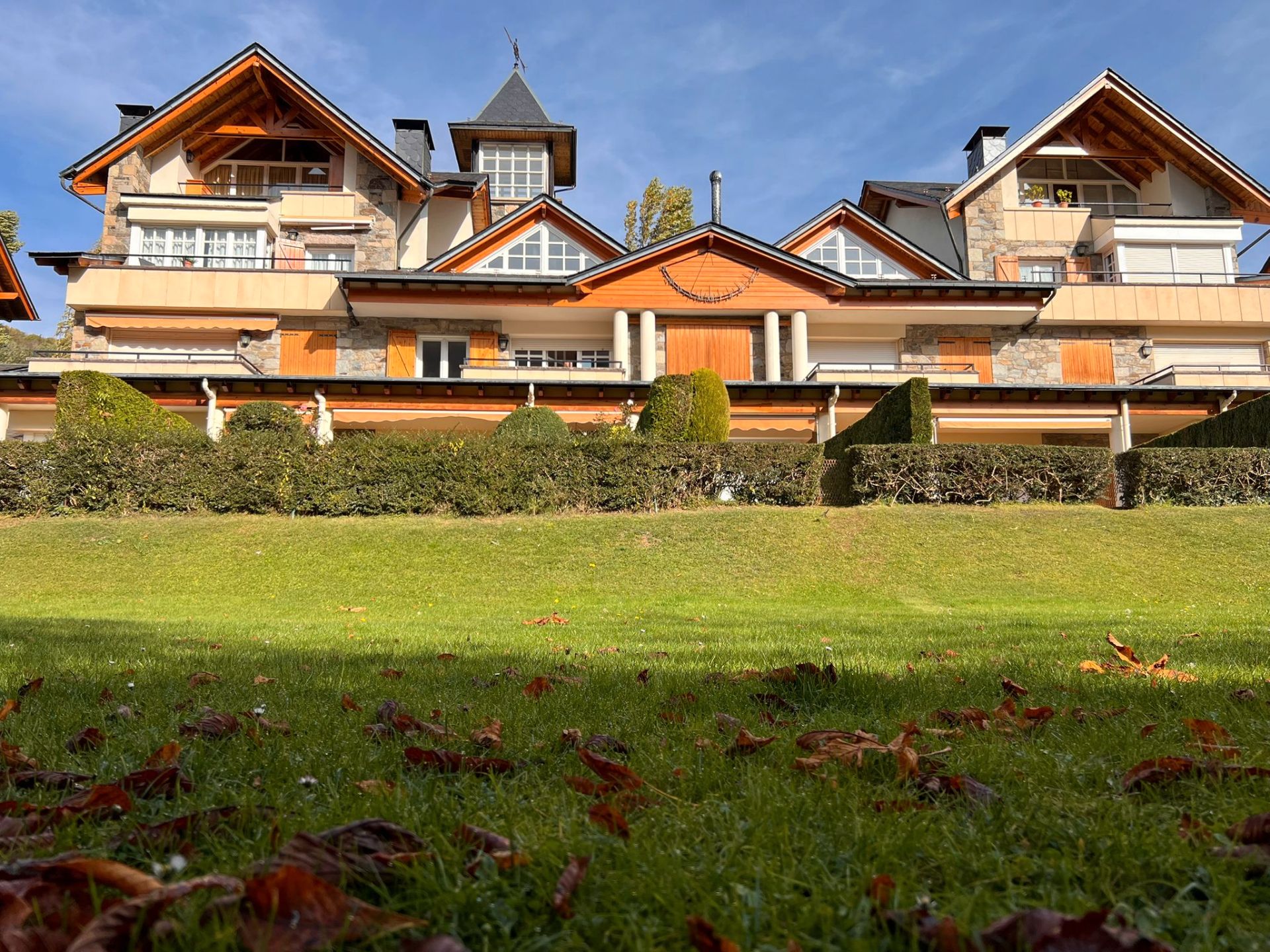 Vista exterior de Dúplex en venda en Camprodon amb Calefacció, Parquet i Terrassa