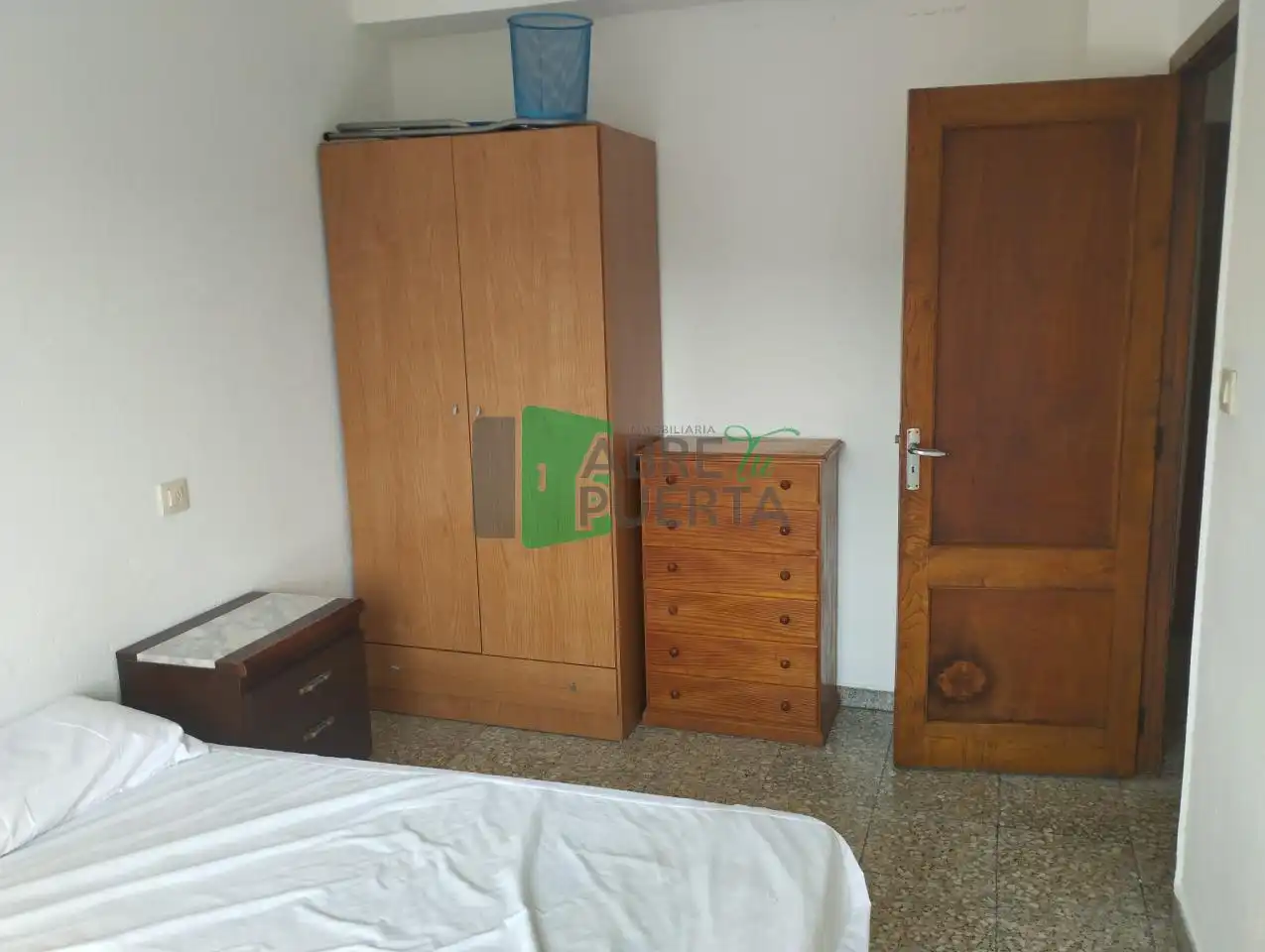 Habitación de Piso en venta en Ourense Capital  con Calefacción y Amueblado