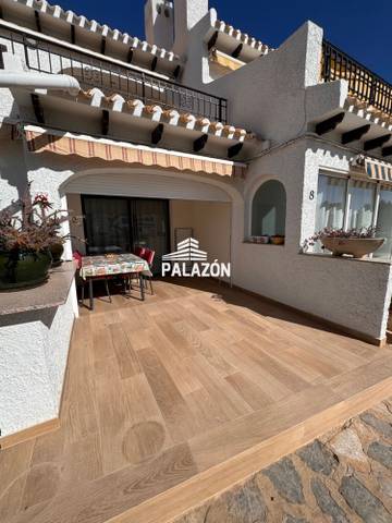 Casa-chalet en Alquiler en La Zenia