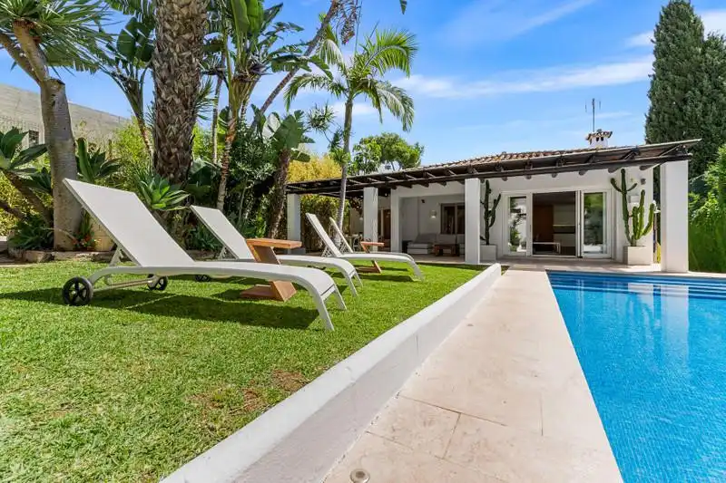 Swimming pool of Houses for rent in Marbella  with Air Conditioner, Private garden and Terrace