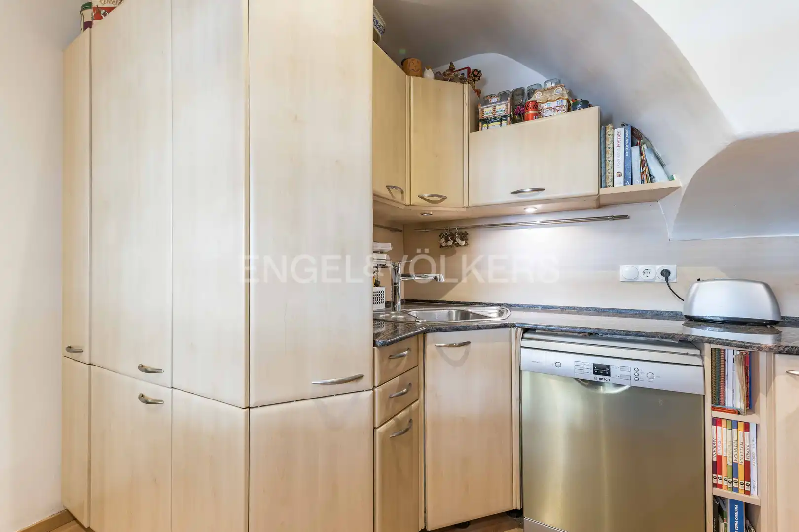 Cuina de Casa o xalet en venda en Esplugues de Llobregat amb Calefacció i Terrassa