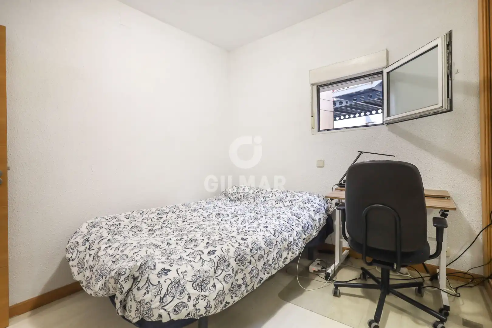 Habitación de Piso en venta en Madrid con Calefacción