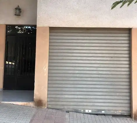 Local comercial en venda a Calle Poeta Ernesto Nebot