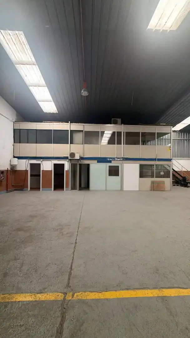 Vista exterior de Nau industrial de lloguer en Zaratán, Valladolid