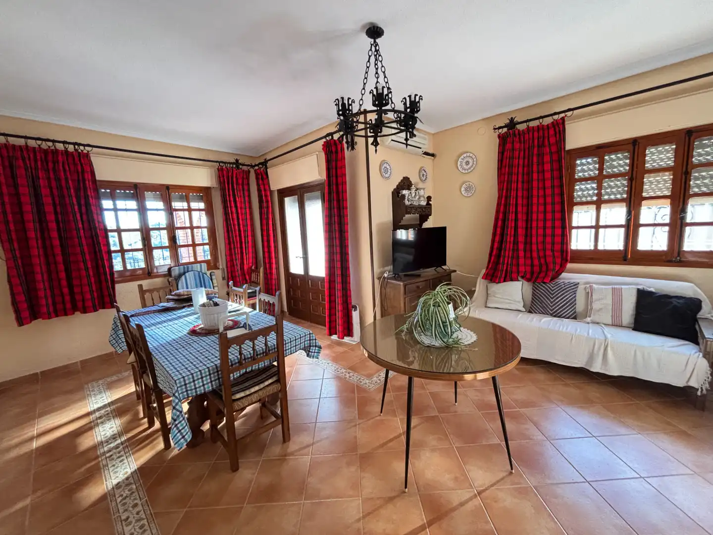 Comedor de Finca rústica en venta en Andújar con Aire acondicionado, Terraza y Piscina