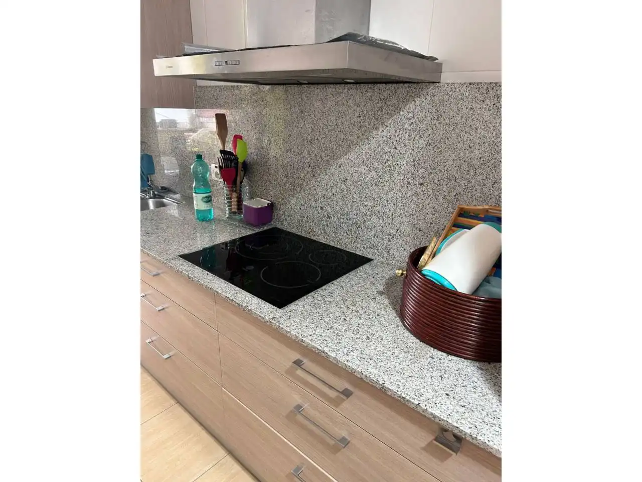 Cocina de Piso de alquiler en Girona con Calefacción, Amueblado y Balcón