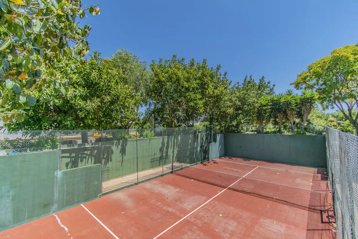 Apartment mit Pool zum Verkauf in Nueva Andalucía, imagen 4