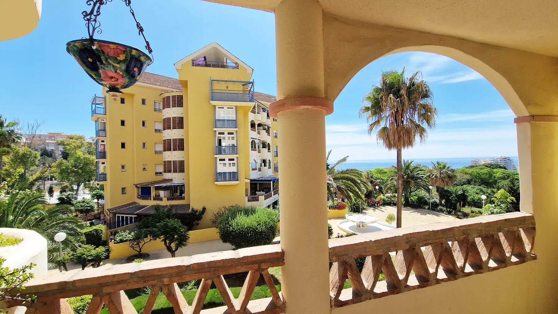 Habitación de Piso en venta en Benalmádena con Aire acondicionado, Terraza y Trastero