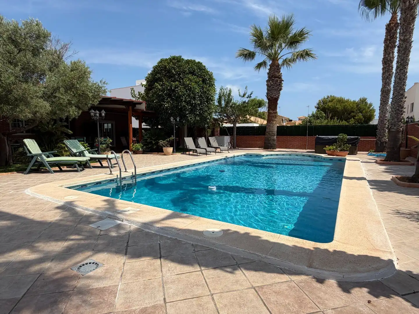 Swimming pool of Houses for sale in Cartagena  with Air Conditioner, Heating and Private garden