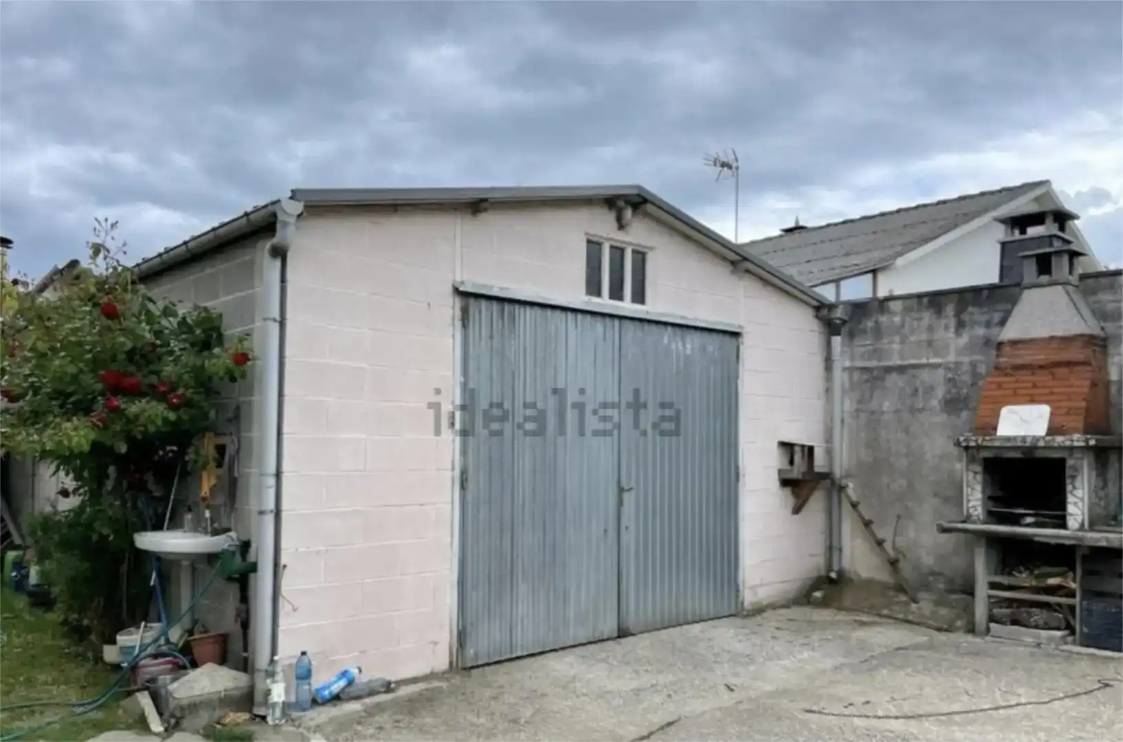 Vista exterior de Casa o xalet en venda en O Corgo   amb Balcó