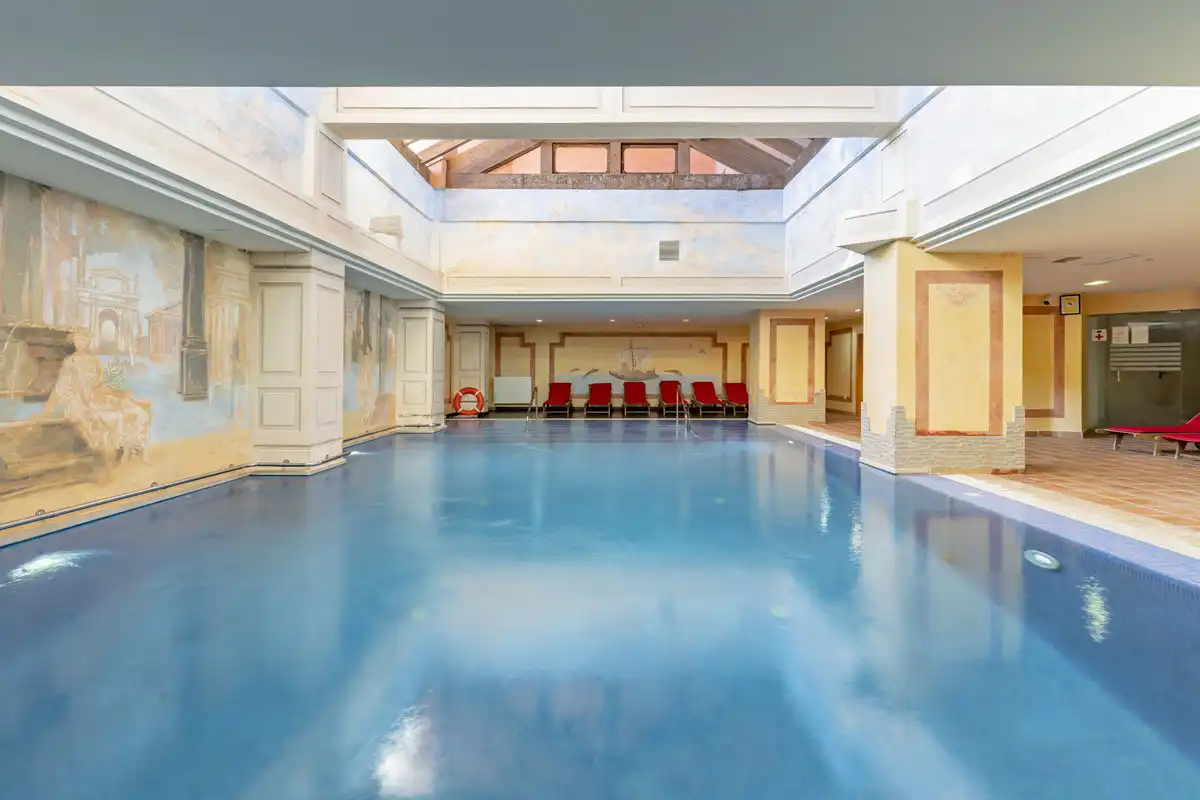 Apartamento con piscina en venta en Selwo, imagen 8