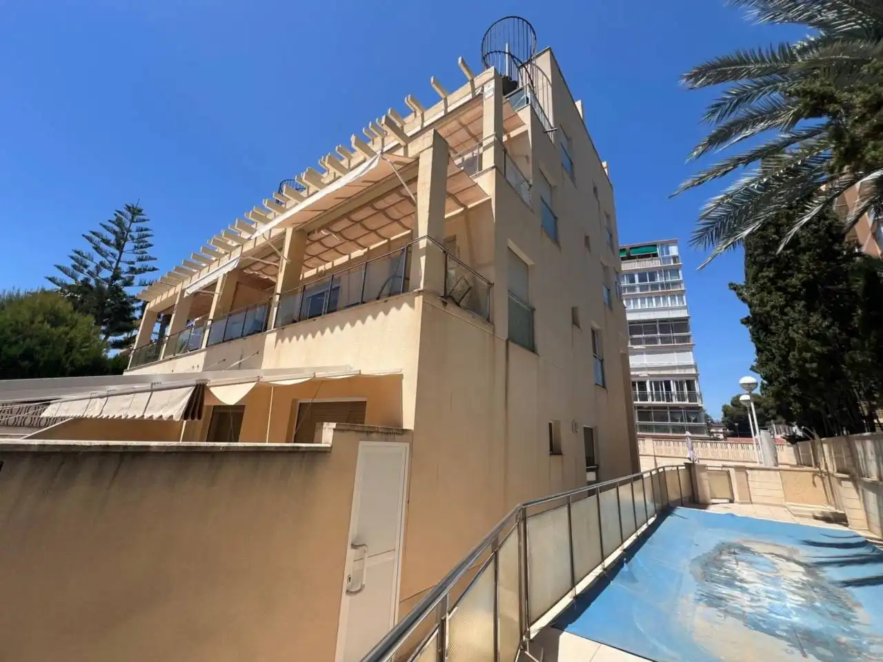 Exterior view of Attic for sale in El Campello  with Air Conditioner, Terrace and Furnished