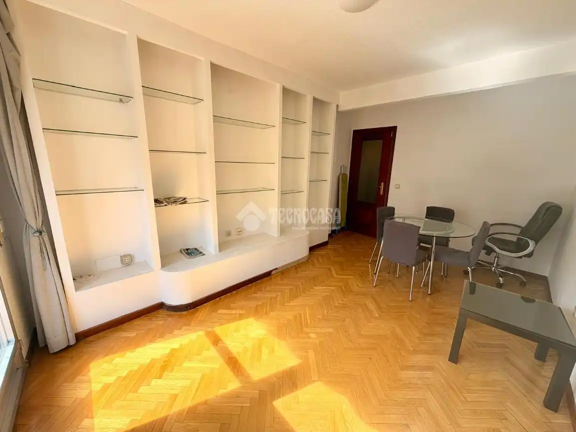 Appartamento con balcone in vendita a Centro, imagen 5