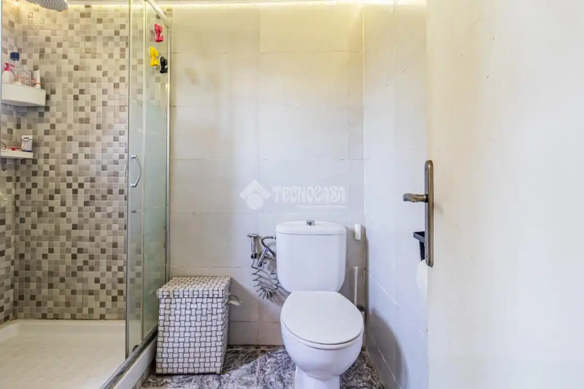 Bany de Casa o xalet en venda en Sant Cugat del Vallès amb Aire condicionat, Calefacció i Terrassa