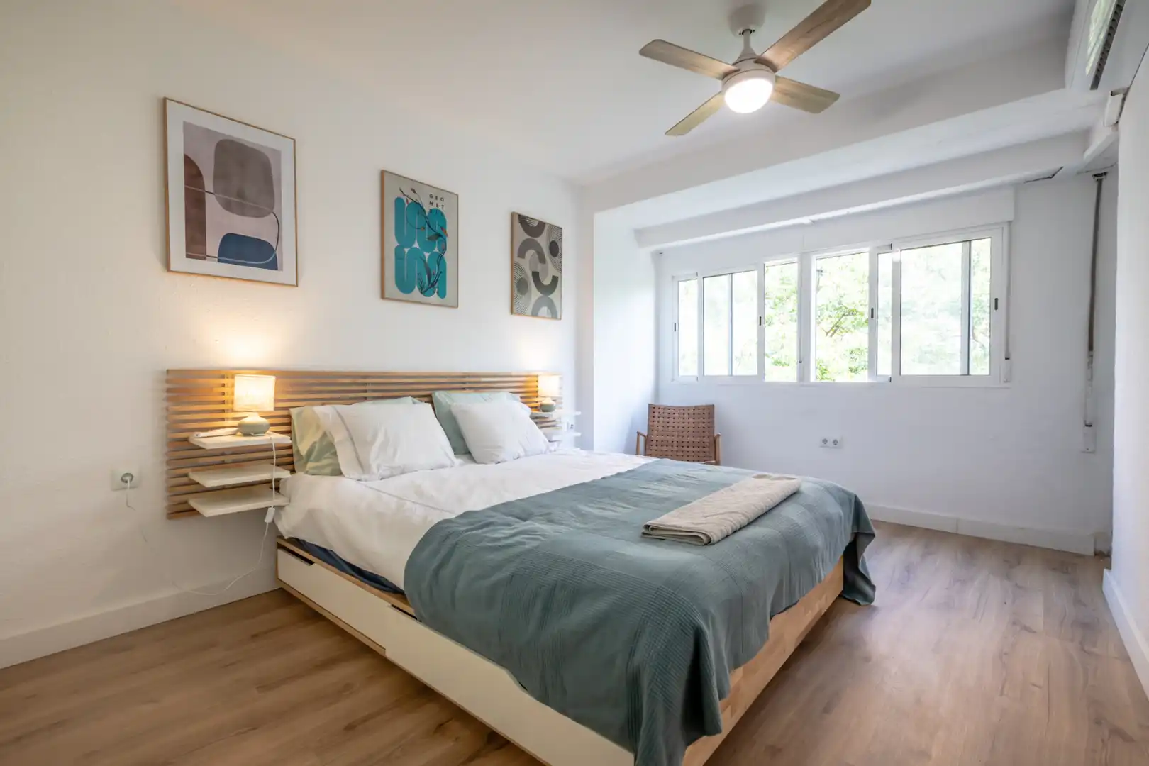 Schlafzimmer von Wohnungen zur Miete in Valencia mit Klimaanlage, Heizung und Parkett
