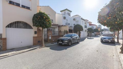 Foto 4 de Casa adosada en venta en Calle Eladio la Presa, Santa Fe, Granada