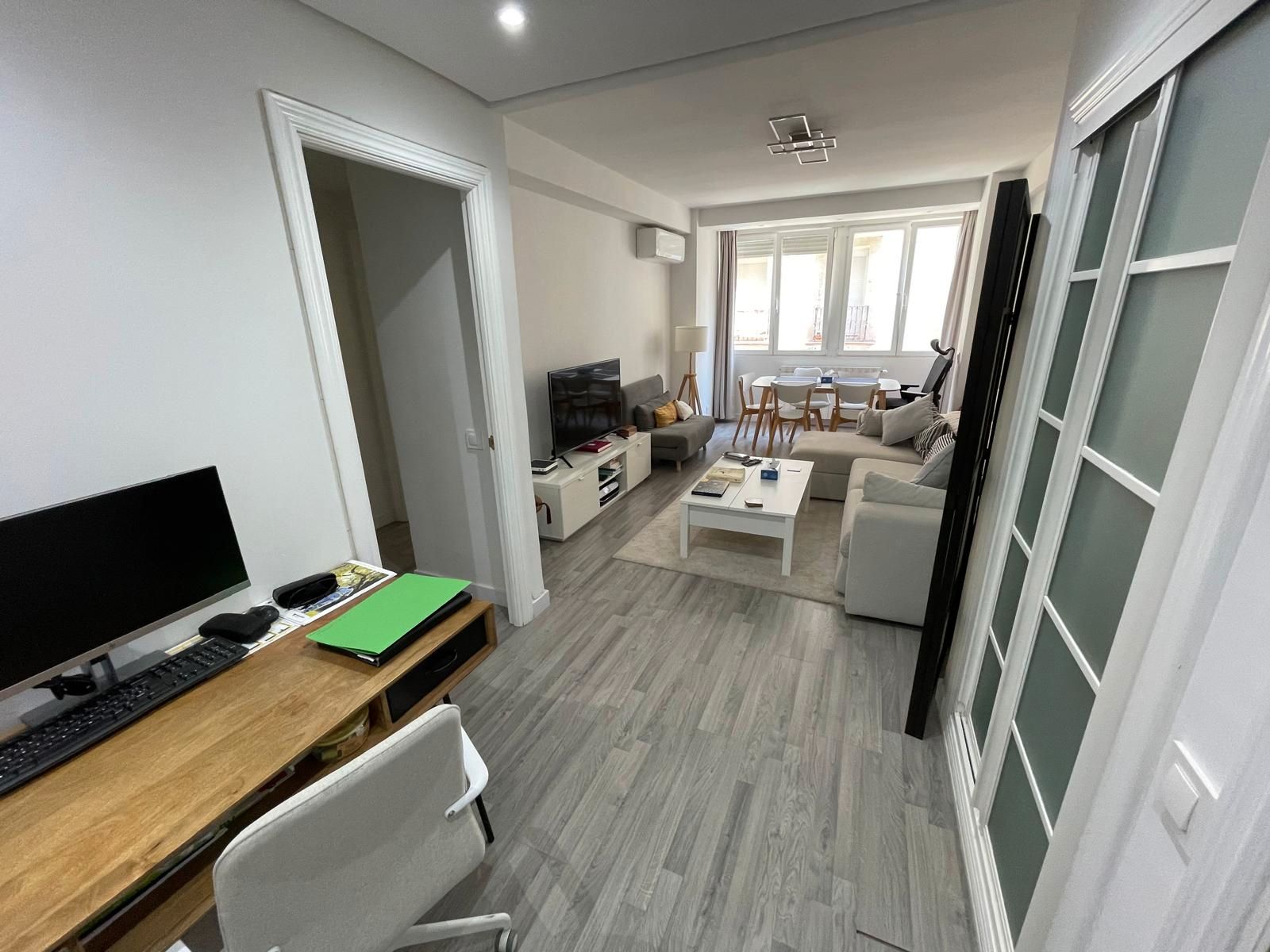 Sala d'estar de Pis de lloguer en  Madrid Capital amb Aire condicionat, Calefacció i Terrassa