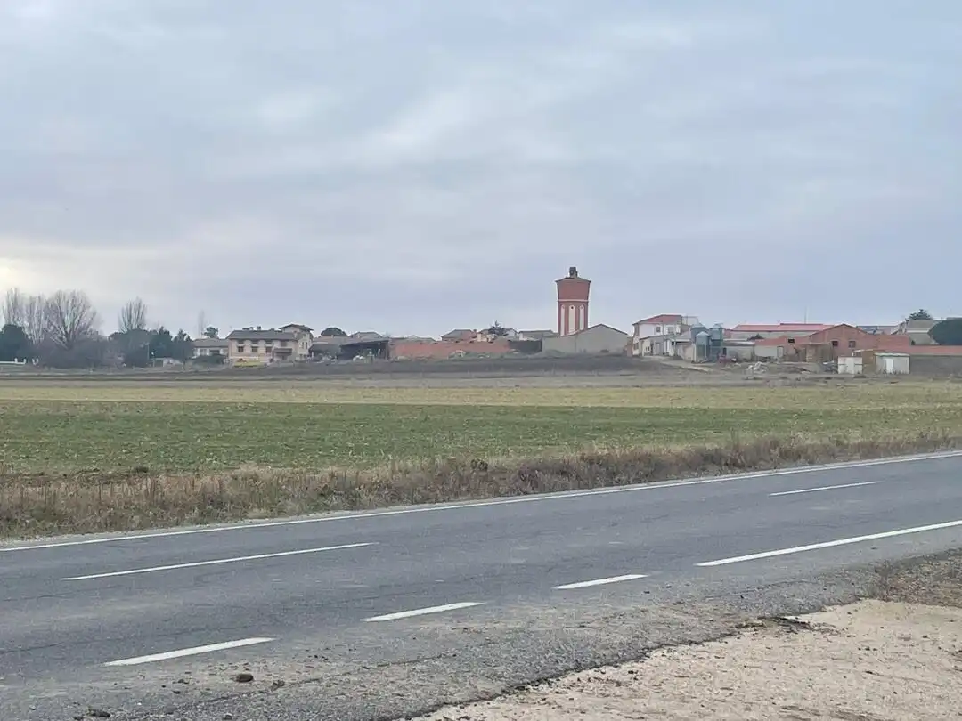 Residential zum Verkauf in Santiuste de San Juan Bautista