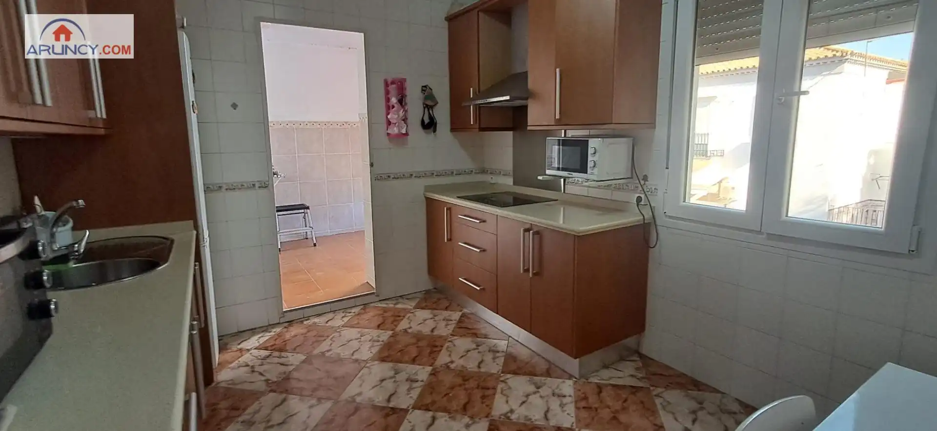 Cuina de Pis en venda en Sevilla amb Aire condicionat, Terrassa i Balcó