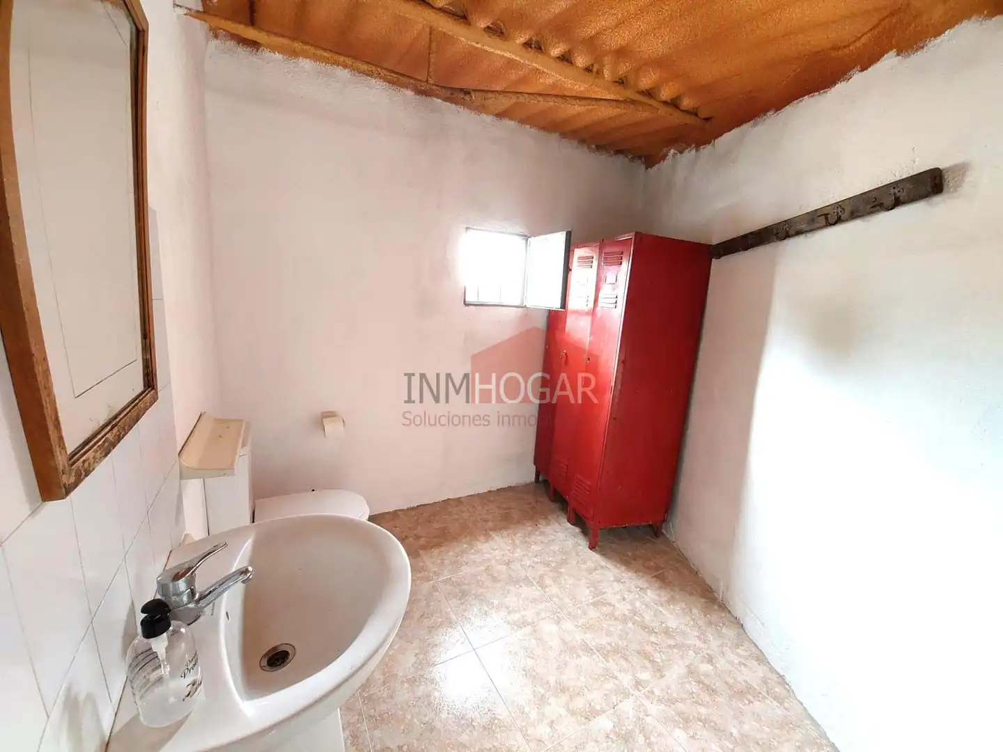 Dormitori de Nau industrial de lloguer en Arévalo